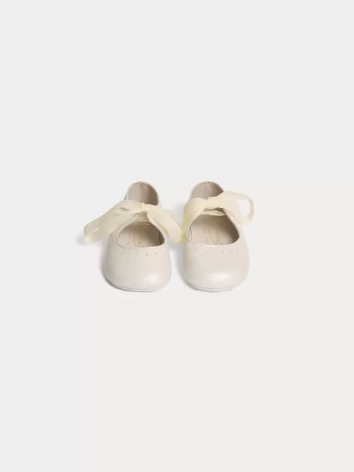 Newborn & Baby Bonpoint Shoes | Akela Mary Janes Ecru