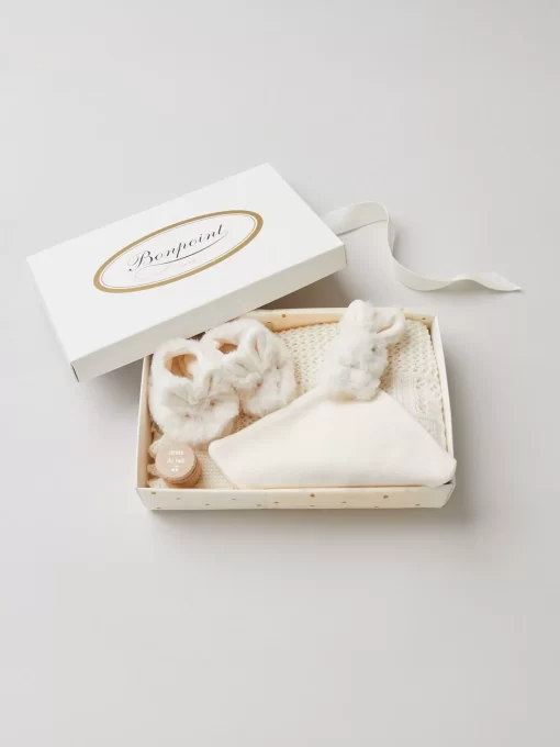 Newborn & Baby Bonpoint Childcare | Milk White Nighttime Set